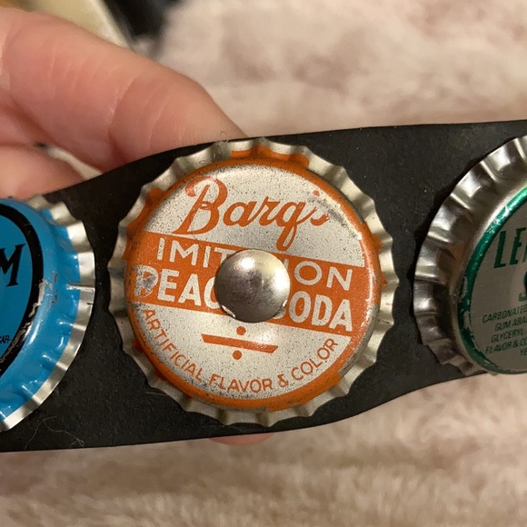 Vintage 90’s bottle cap seat belt belt - Picture 6 of 7